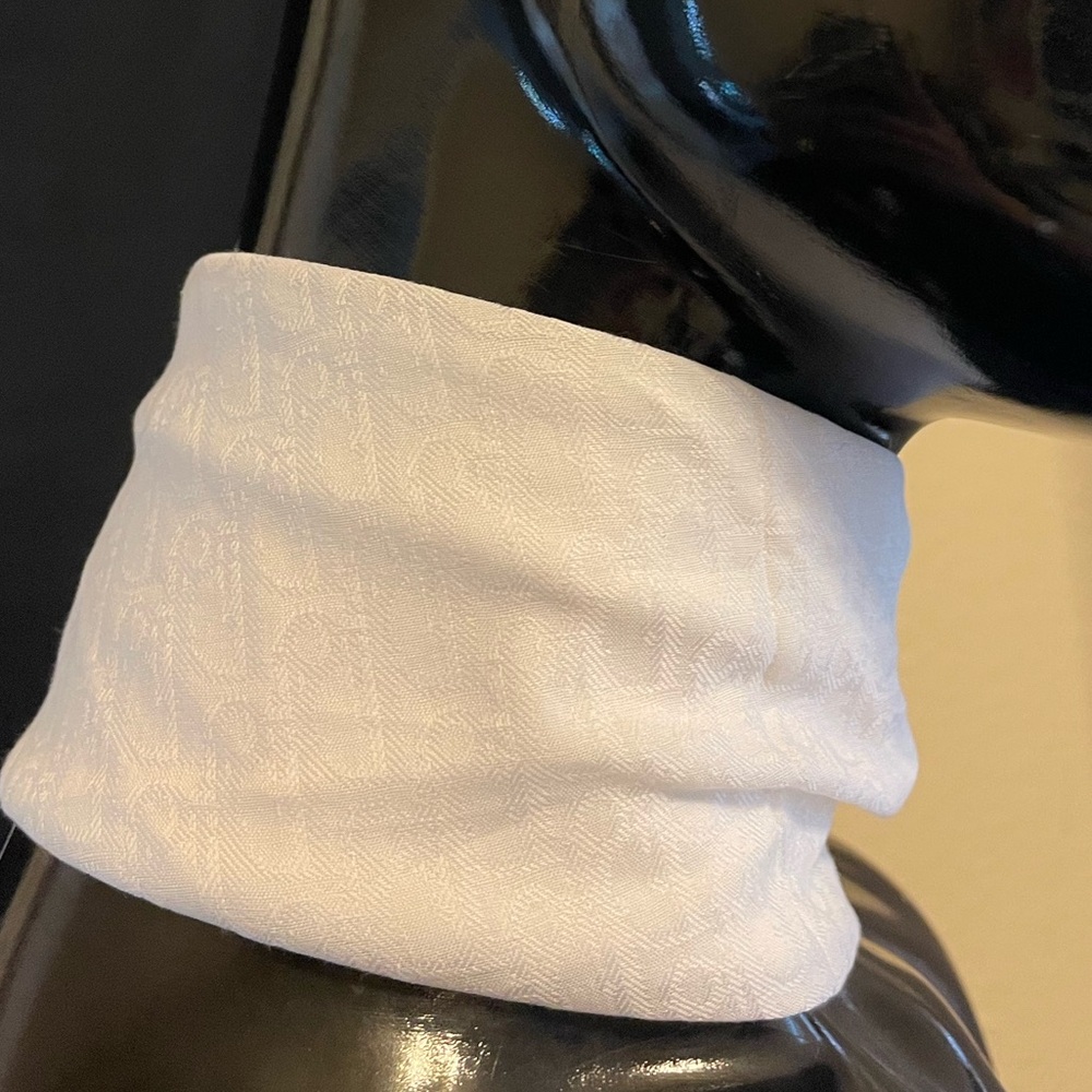 Christian Dior rare white oblique scarf pocket square - Picture 8 of 9